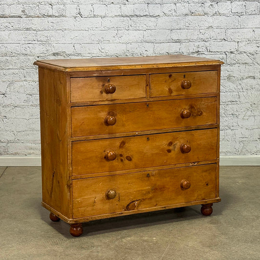 Pine Chest of Drawers