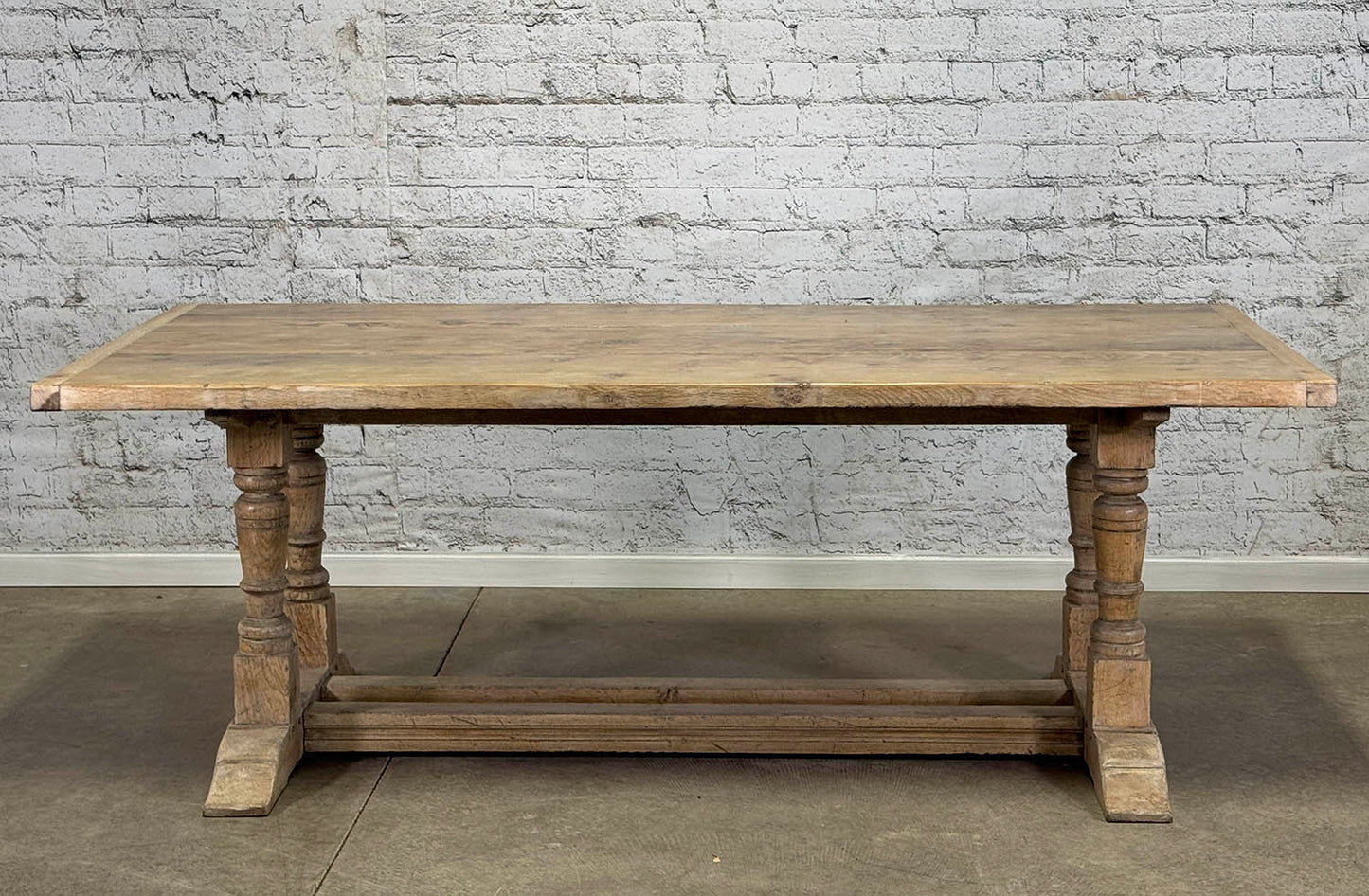 Antique Elm Tressle Table