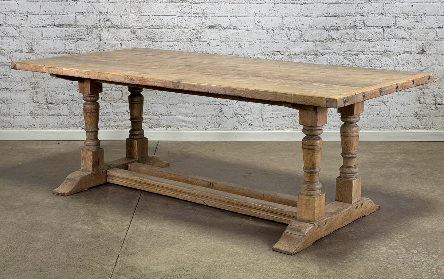 Antique Elm Tressle Table