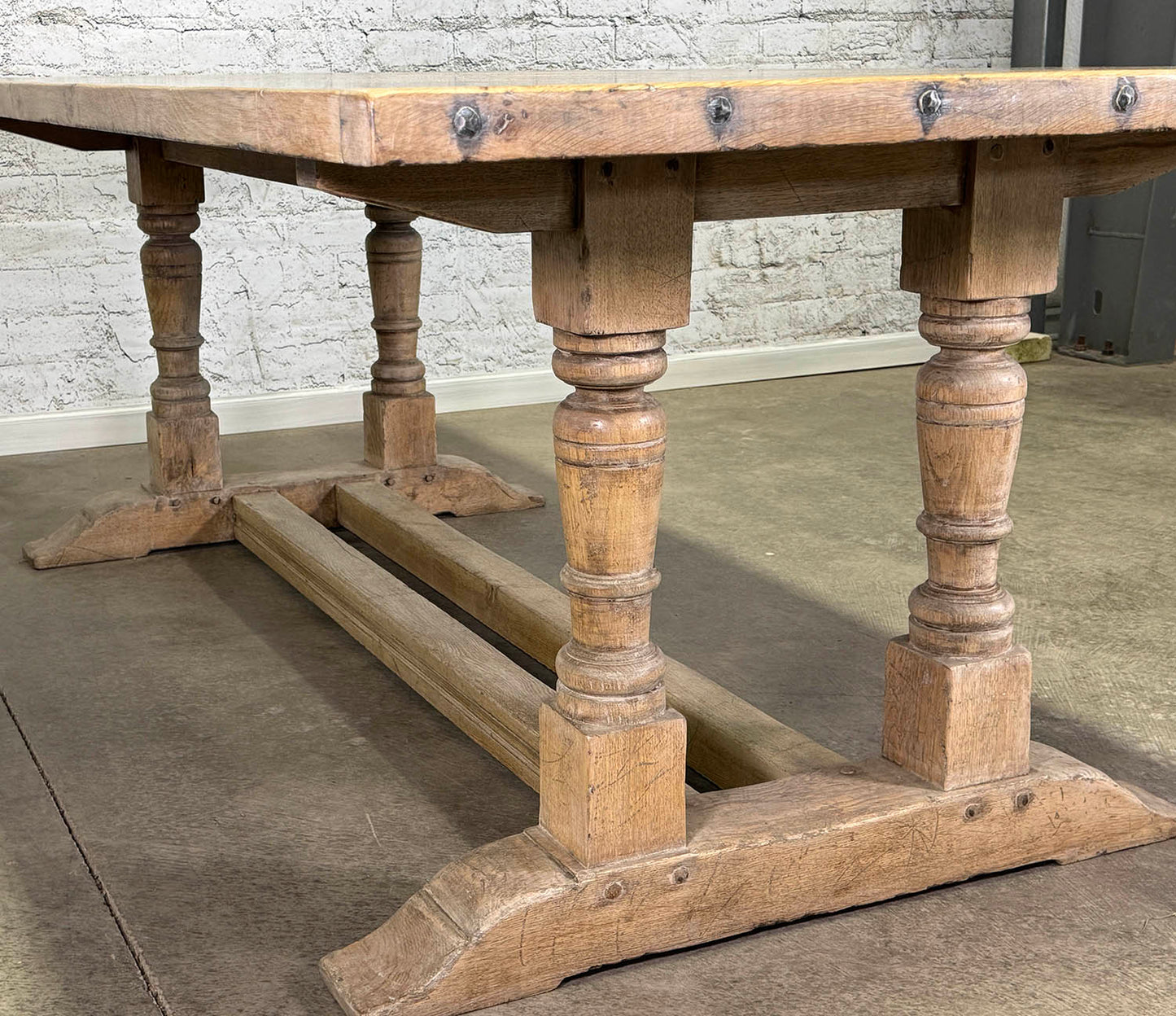 Antique Elm Tressle Table