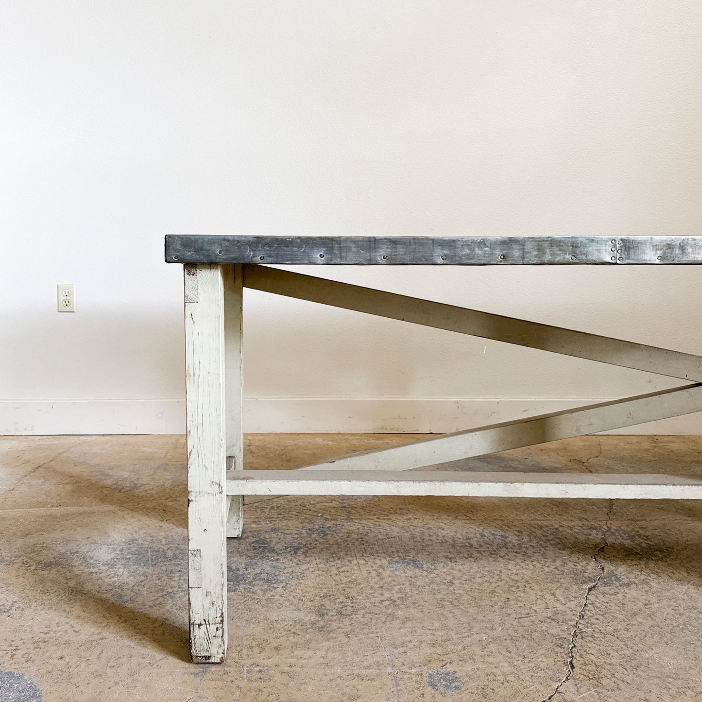 European Zinc Top Table