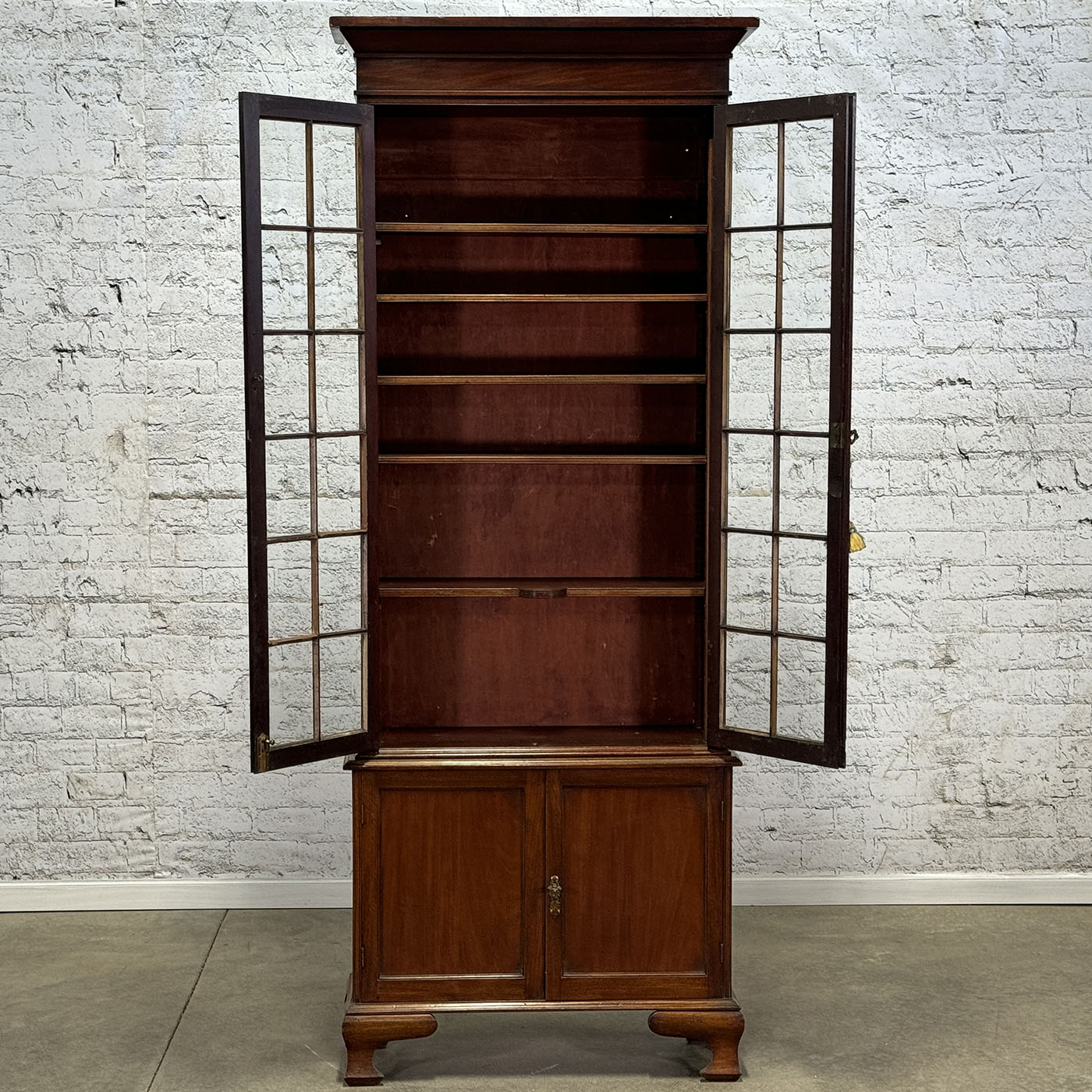 Handsome Antique English Mahogany Bookcase c.1900
