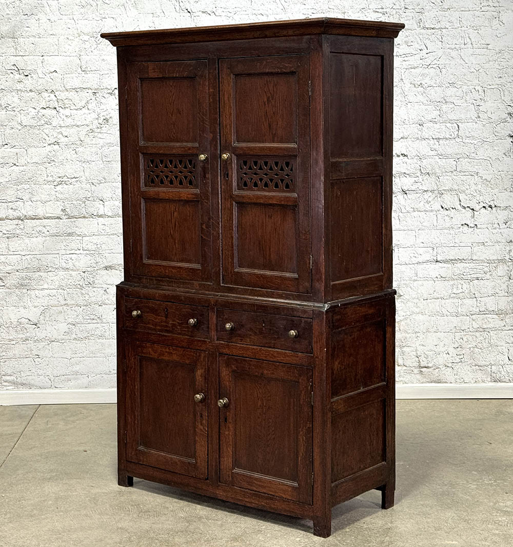 Early19th Century Welsh Oak Bread & Cheese Cupboard