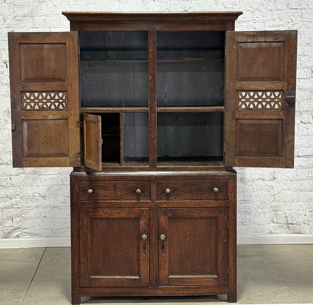 Early19th Century Welsh Oak Bread & Cheese Cupboard