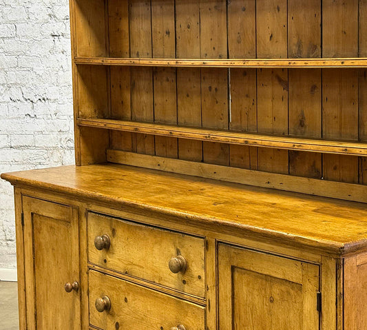 Pine Dresser with Hutch