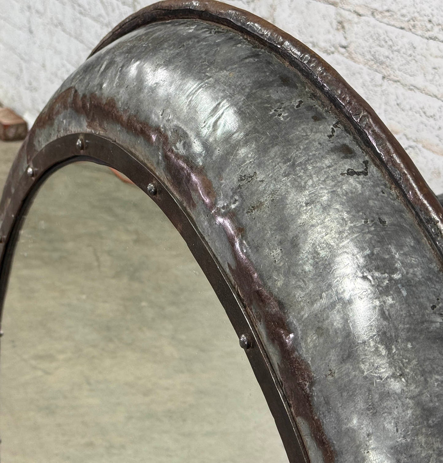 Round Cooking Pan Mirror