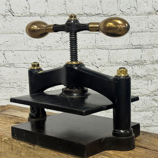 Antique English Book Press
