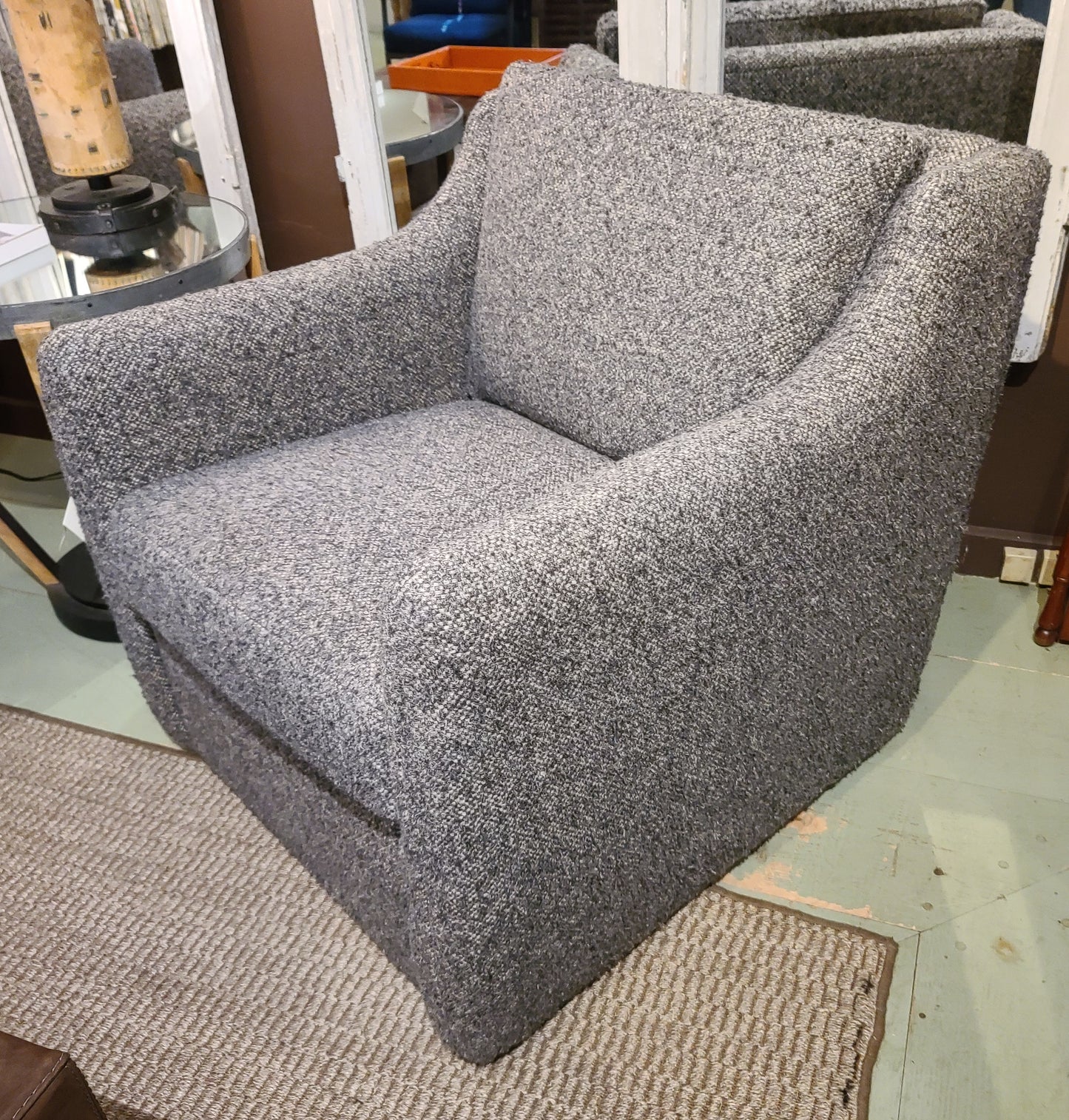 3303-01SW Upholstered Swivel Chair