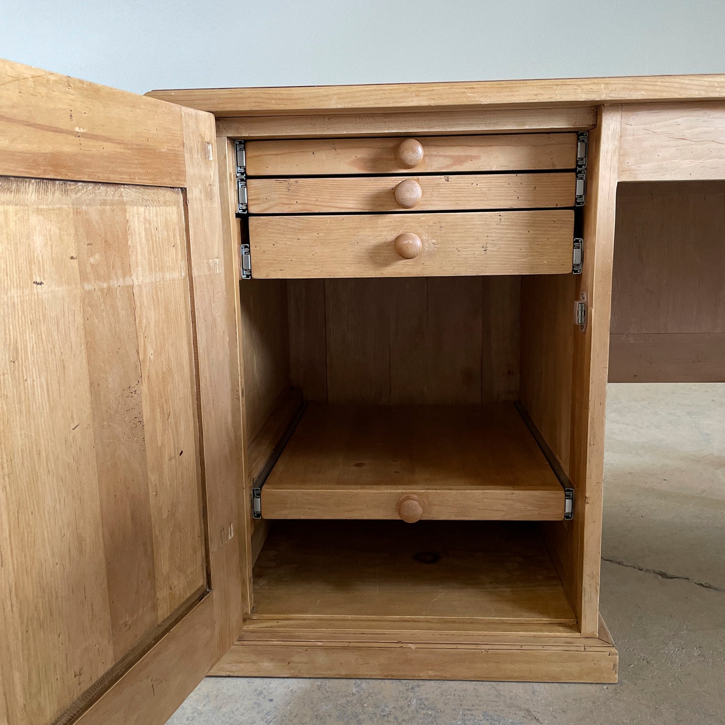 "L" Shape Pine Desk