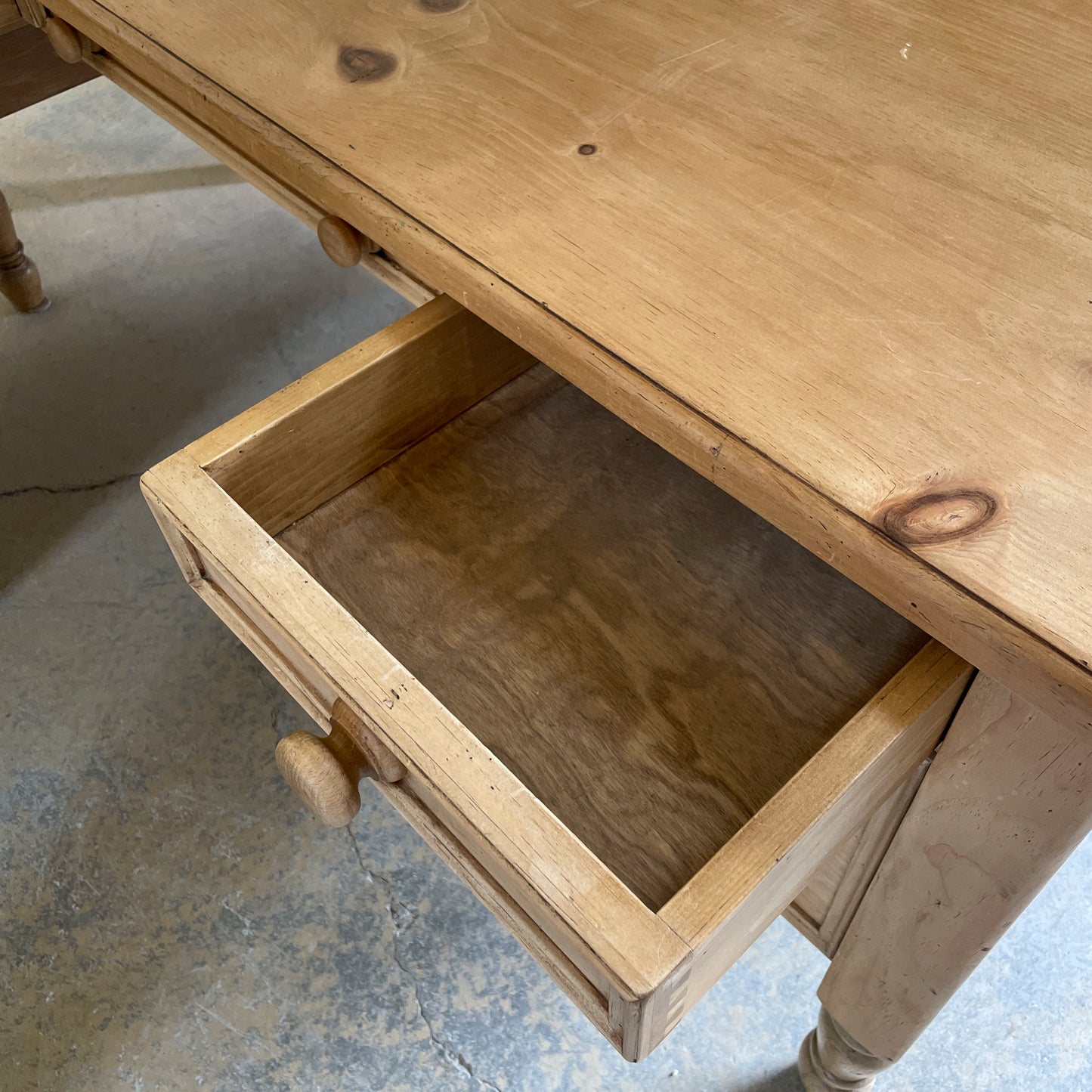 "L" Shape Pine Desk