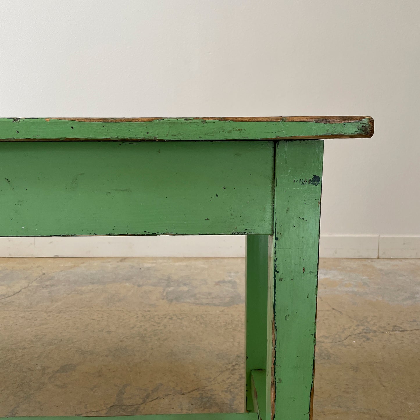 Green Sofa Table