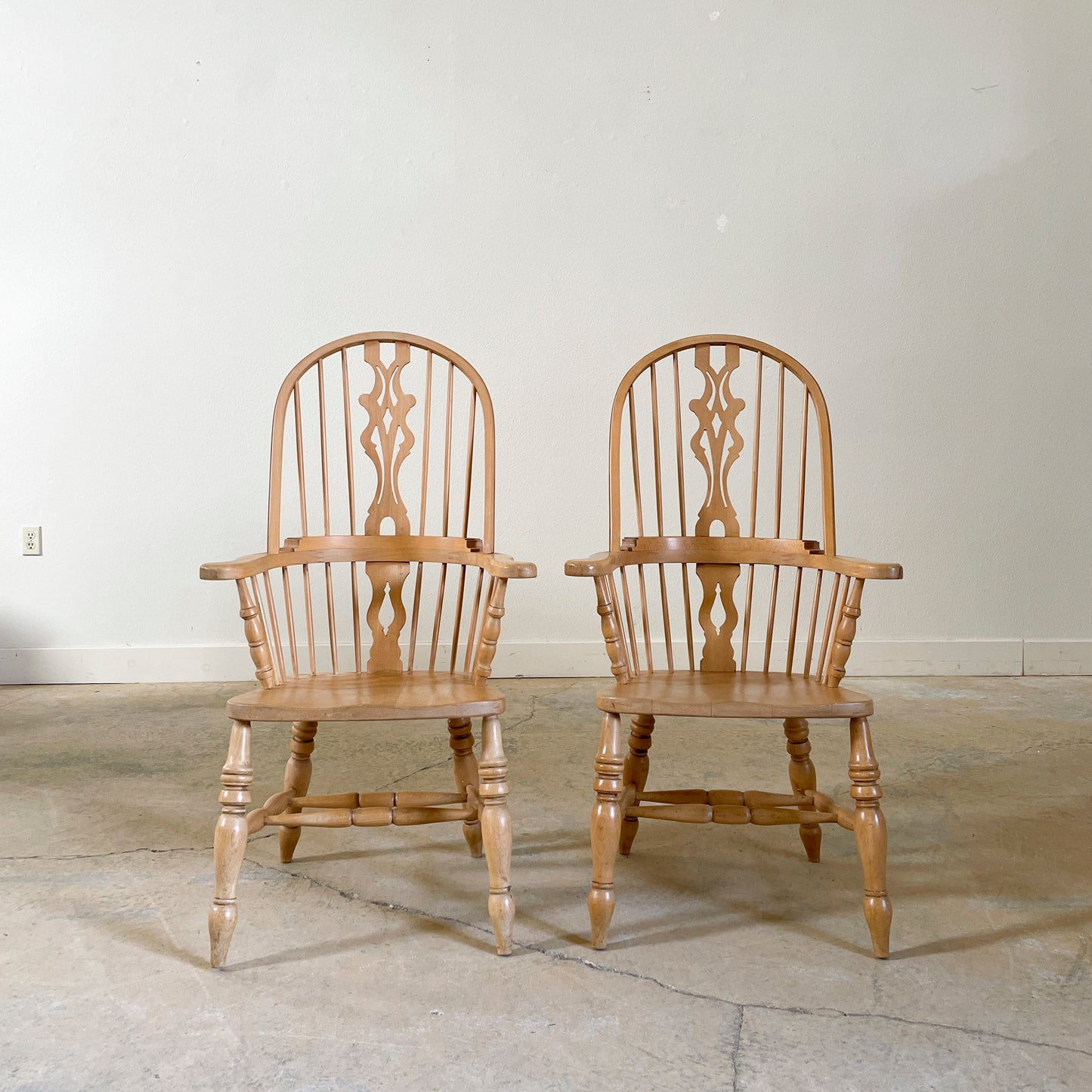 Vintage Windsor Arm Chair