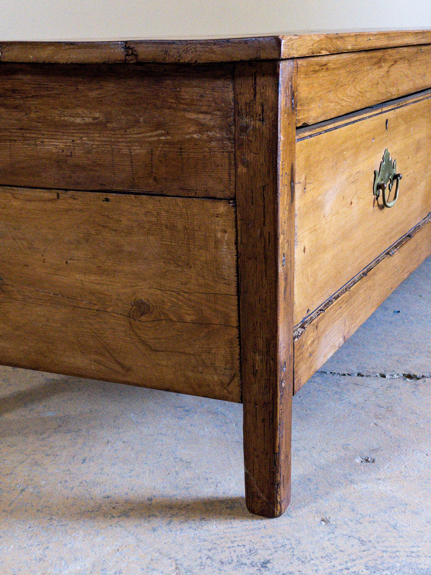 Antique 2 Drawer Coffee Table