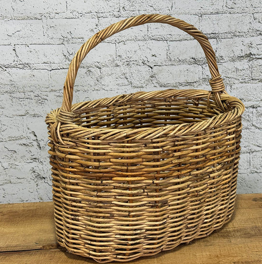 Oval Basket with Handle