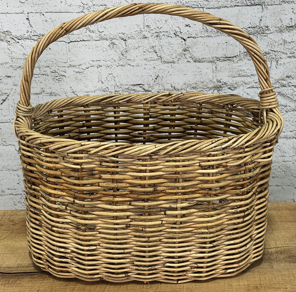 Oval Basket with Handle