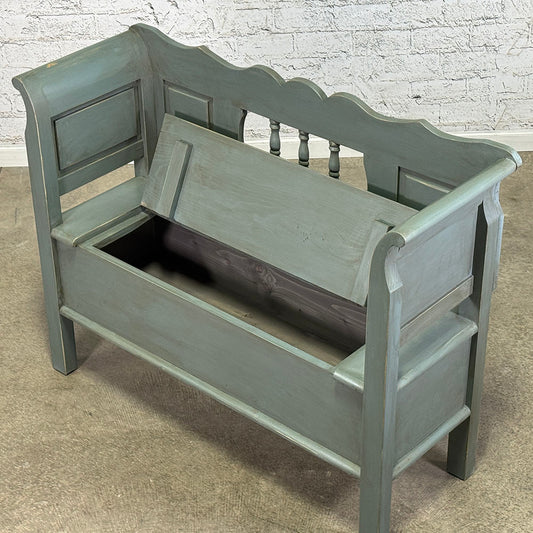 Shepherds Bench with Storage, Sm.