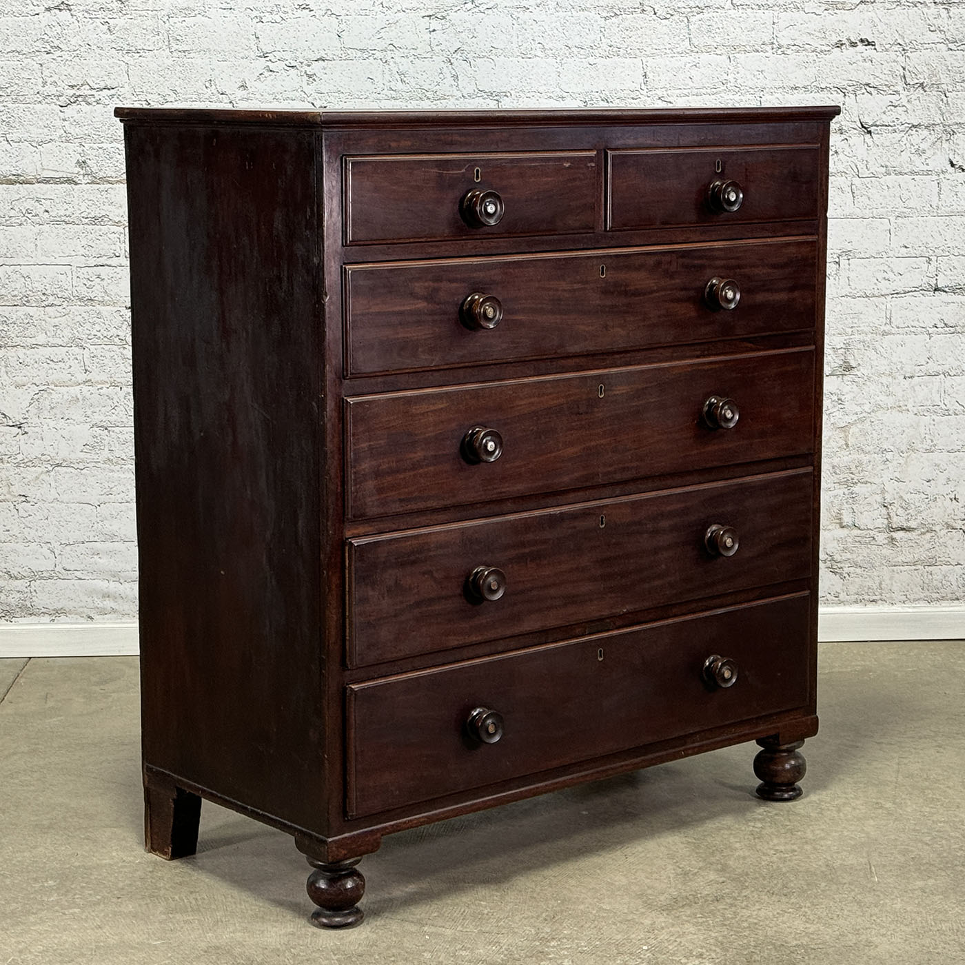 Antique Mahogany Chest of Drawers c.1850