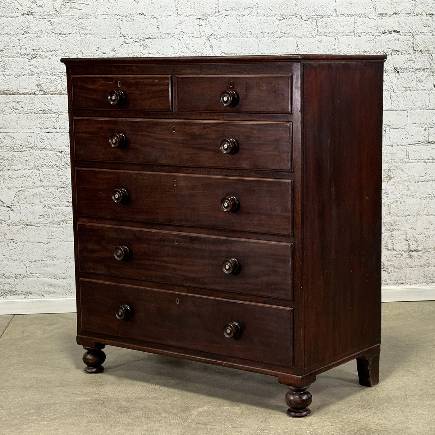Antique Mahogany Chest of Drawers c.1850