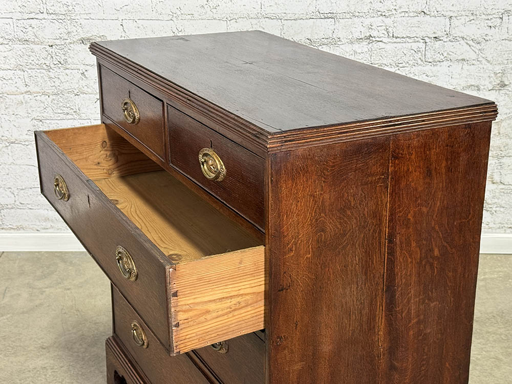 Antique English Oak Chest of Drawers c.1860