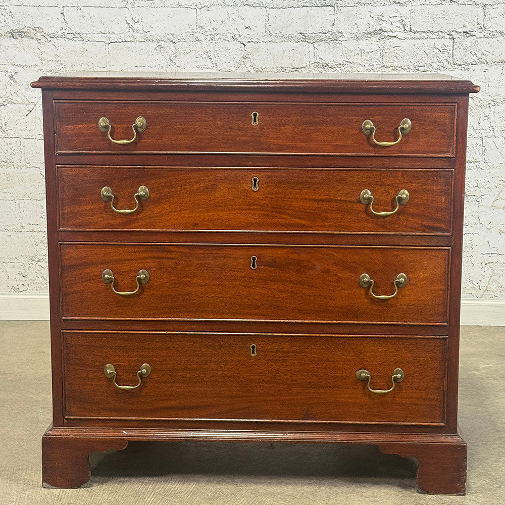 Georgian Chest of Drawers c.1790