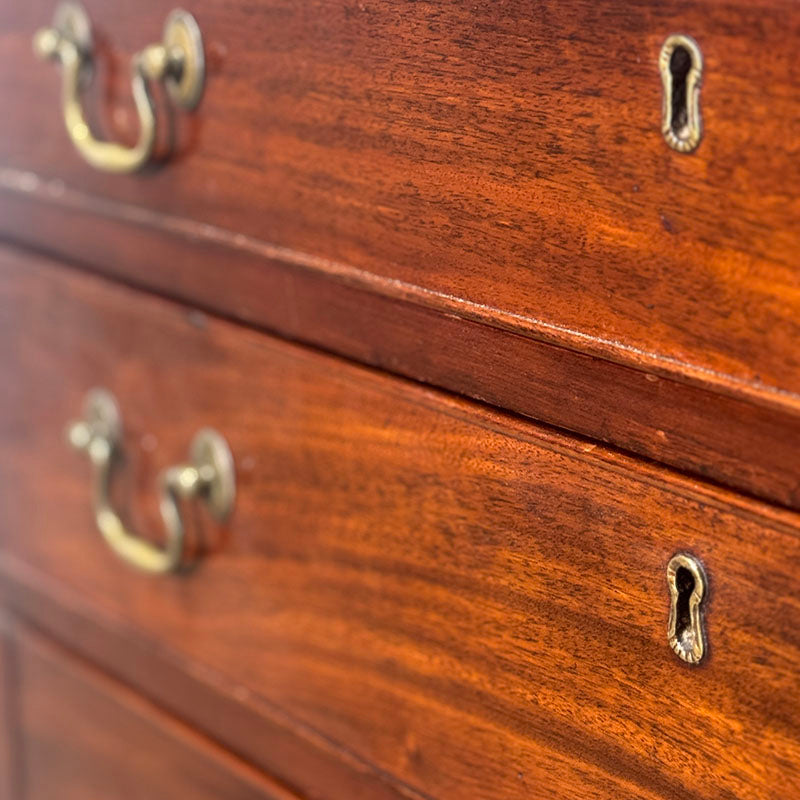 Georgian Chest of Drawers c.1790