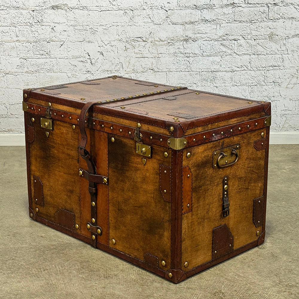 Large Vintage Leather Trunk/Coffee Table