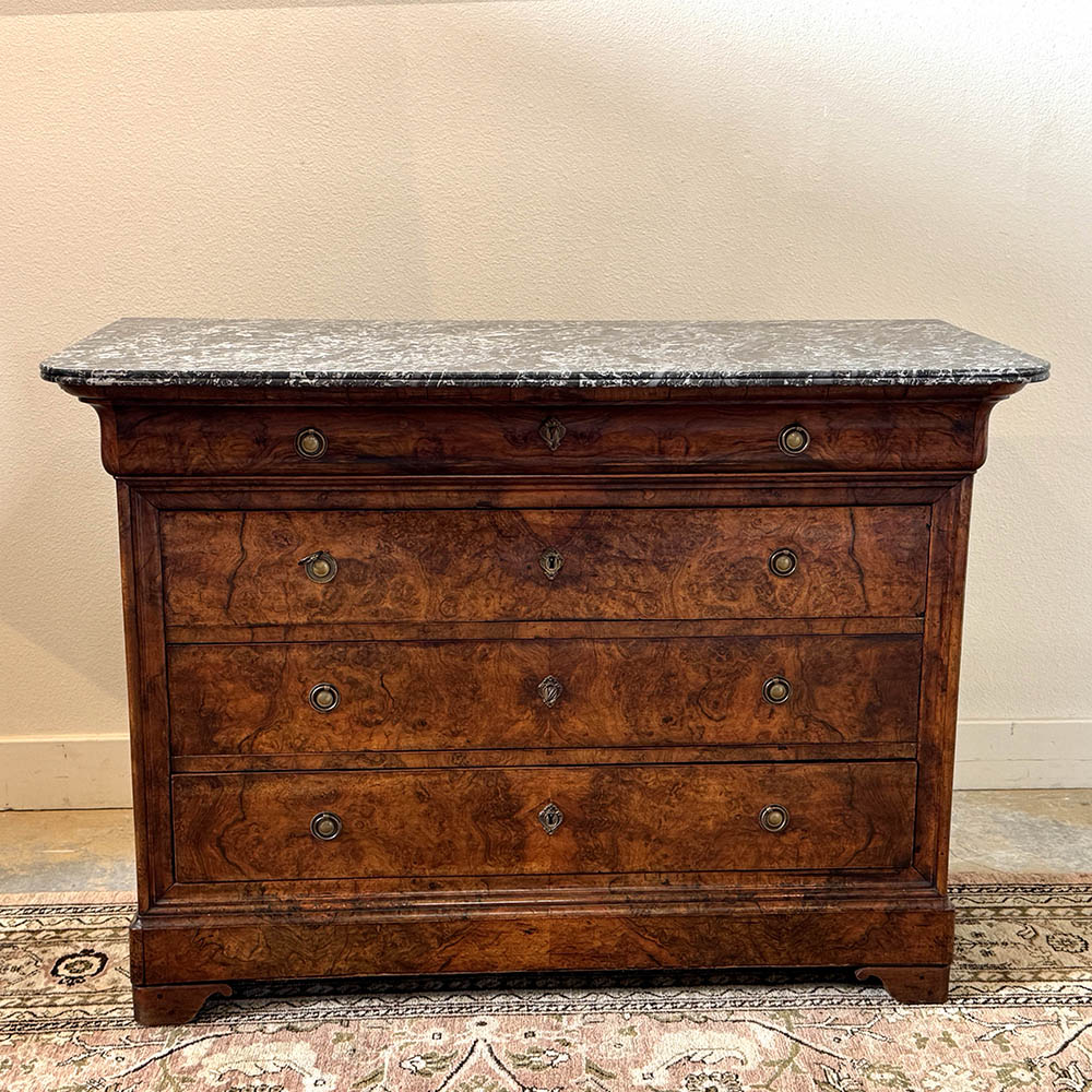 Antique Burr Walnut Buffet With 2 Keys