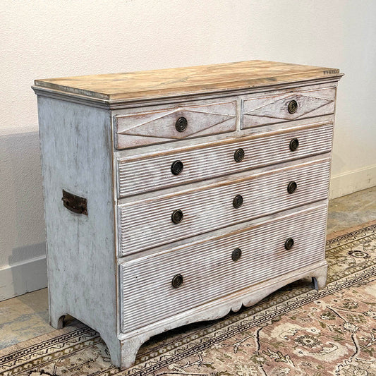 Swedish 3 Drawer Commode