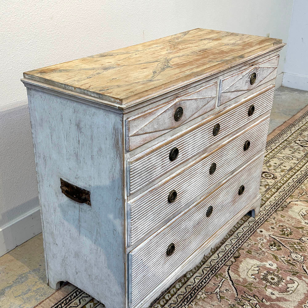 Swedish 3 Drawer Commode