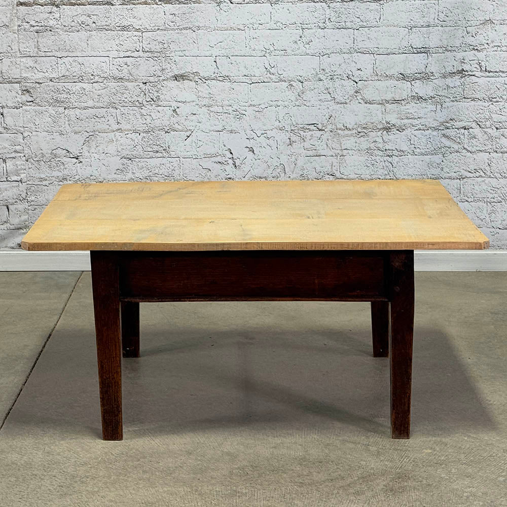 Farm, Coffee Table