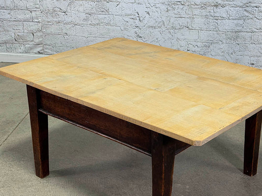 Farm, Coffee Table