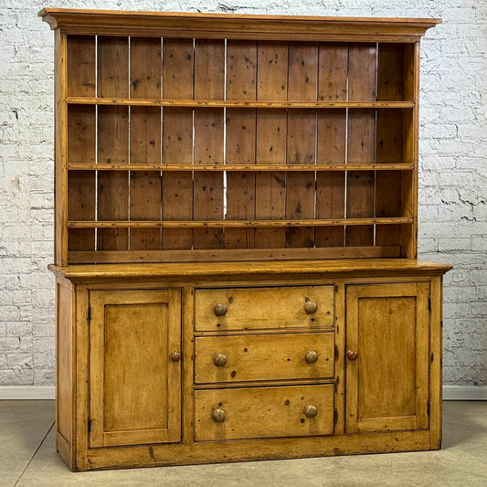 Pine Dresser with Hutch