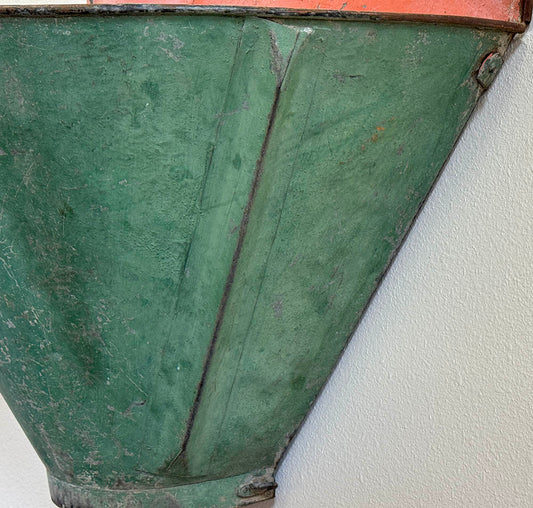 Vintage Metal Green Grape Hod