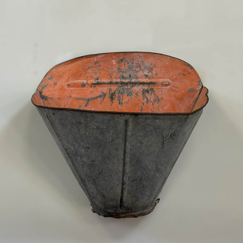 Vintage Metal Grape Hod