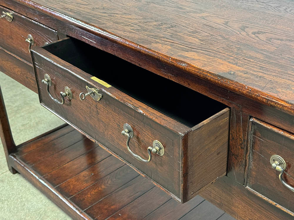 Handcrafted Potboard Server